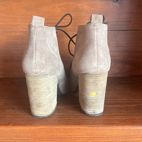 BCBGeneration Suede Grey Booties, size 7.5 - Picture 4 of 6